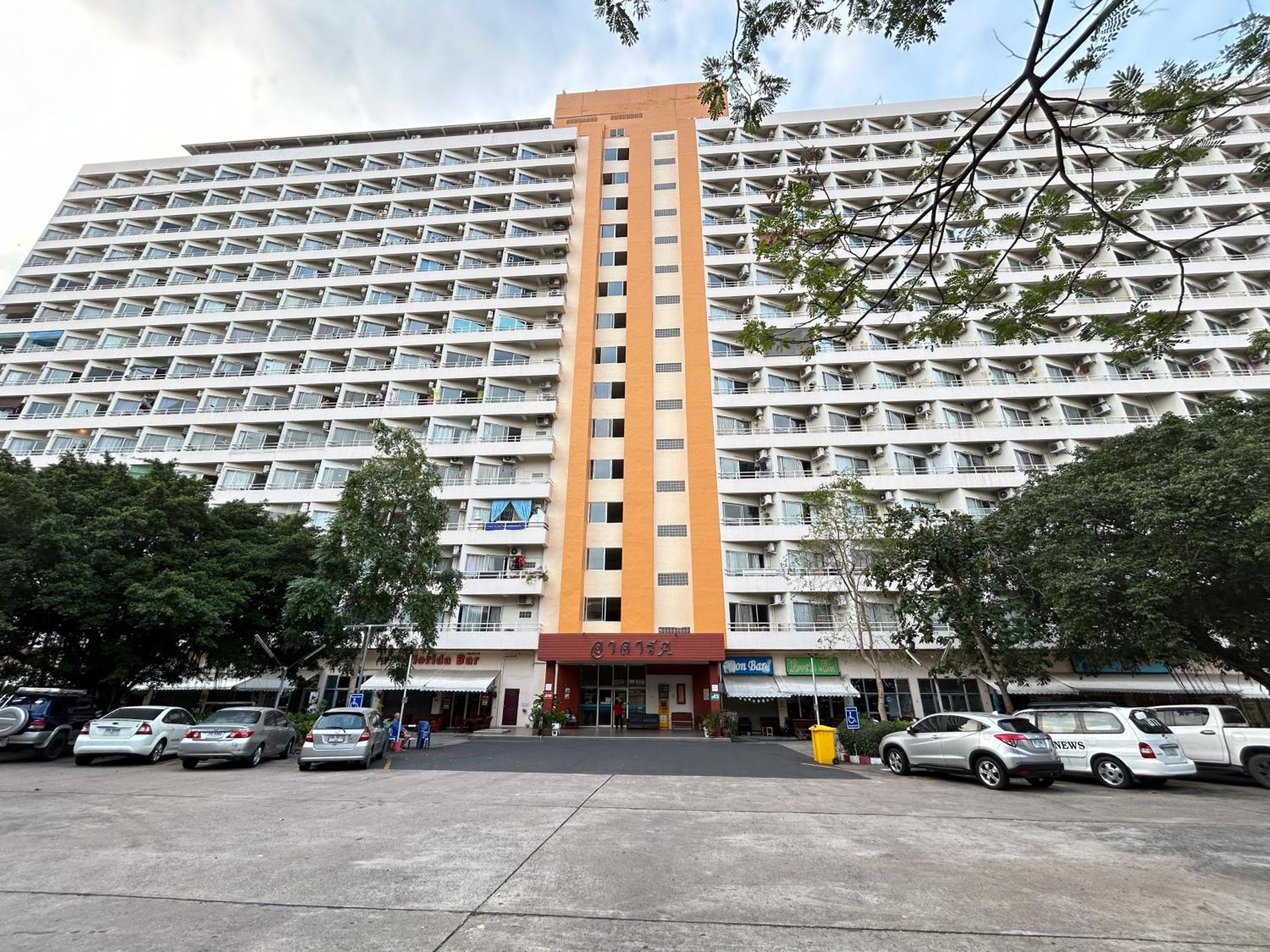 Mina 美景公寓酒店 Pattaya Exteriör bild