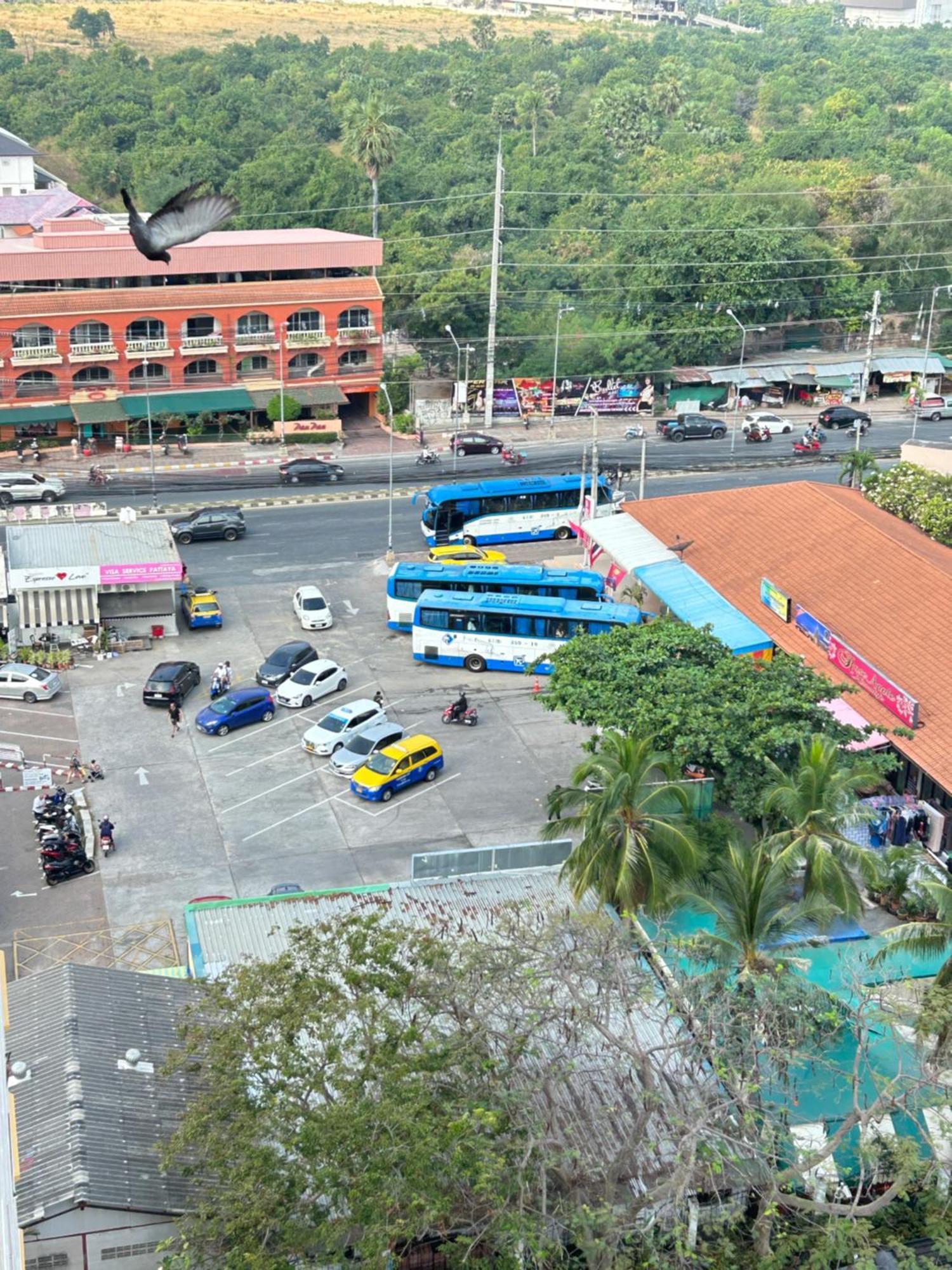 Mina 美景公寓酒店 Pattaya Exteriör bild
