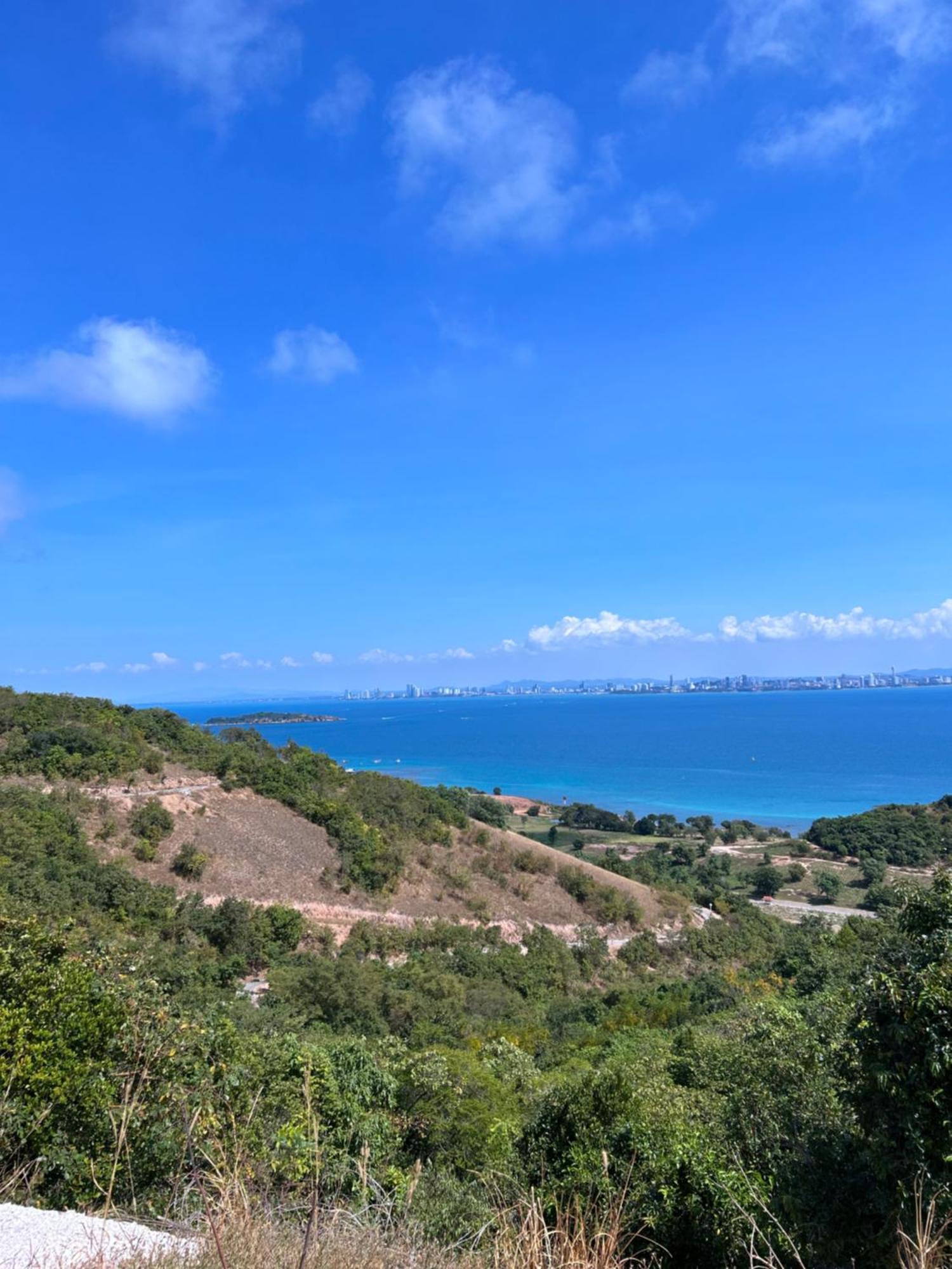 Mina 美景公寓酒店 Pattaya Exteriör bild