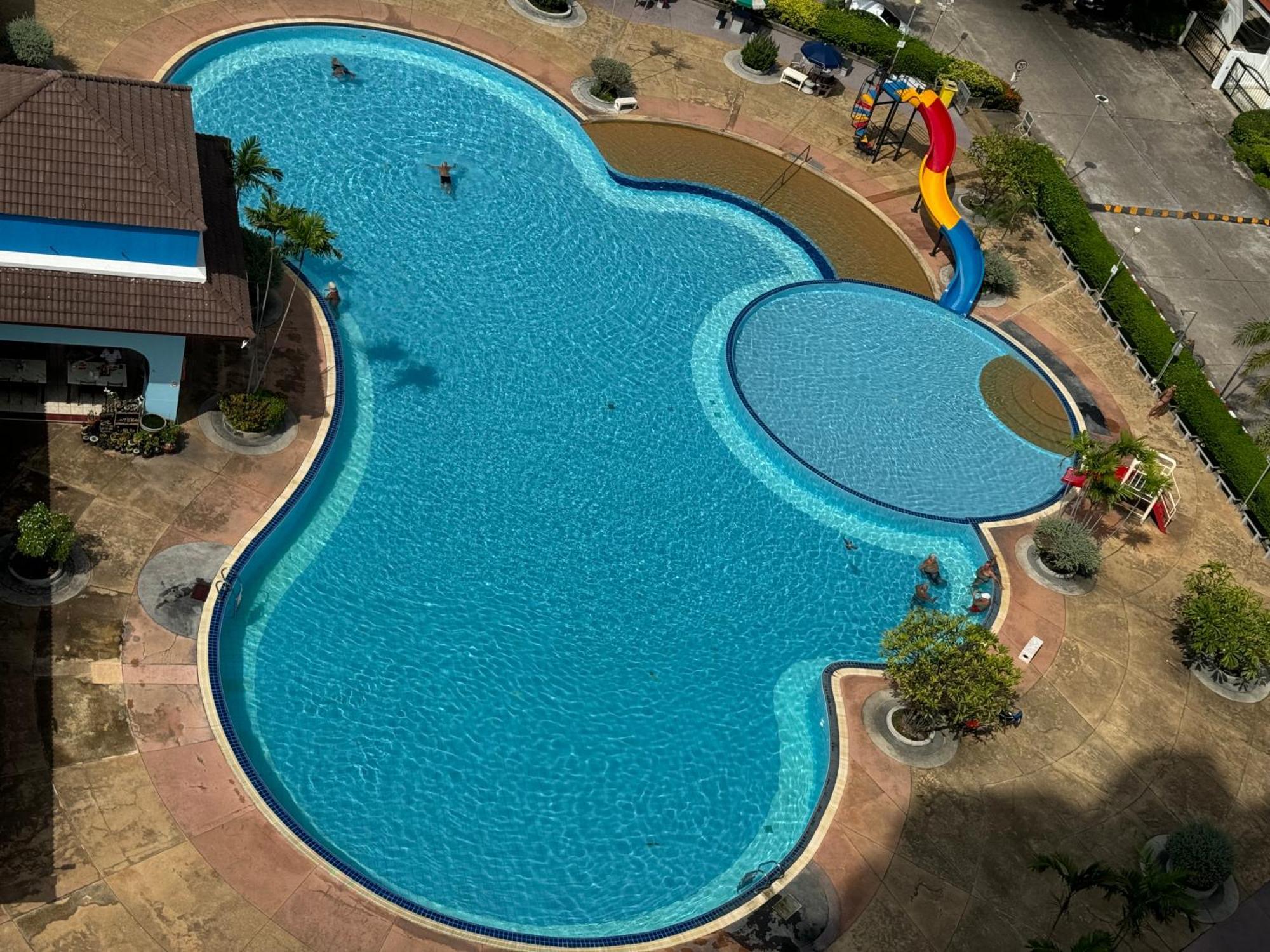 Mina 美景公寓酒店 Pattaya Exteriör bild